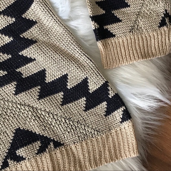 Elon Aztec Sweater - Picture 4 of 6